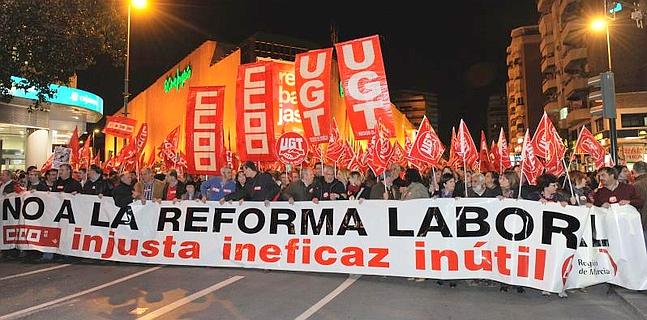 Miles de manifestantes en Murcia y Cartagena contra la reforma laboral